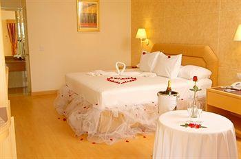 Comfort Monterrey Norte Inn 4*